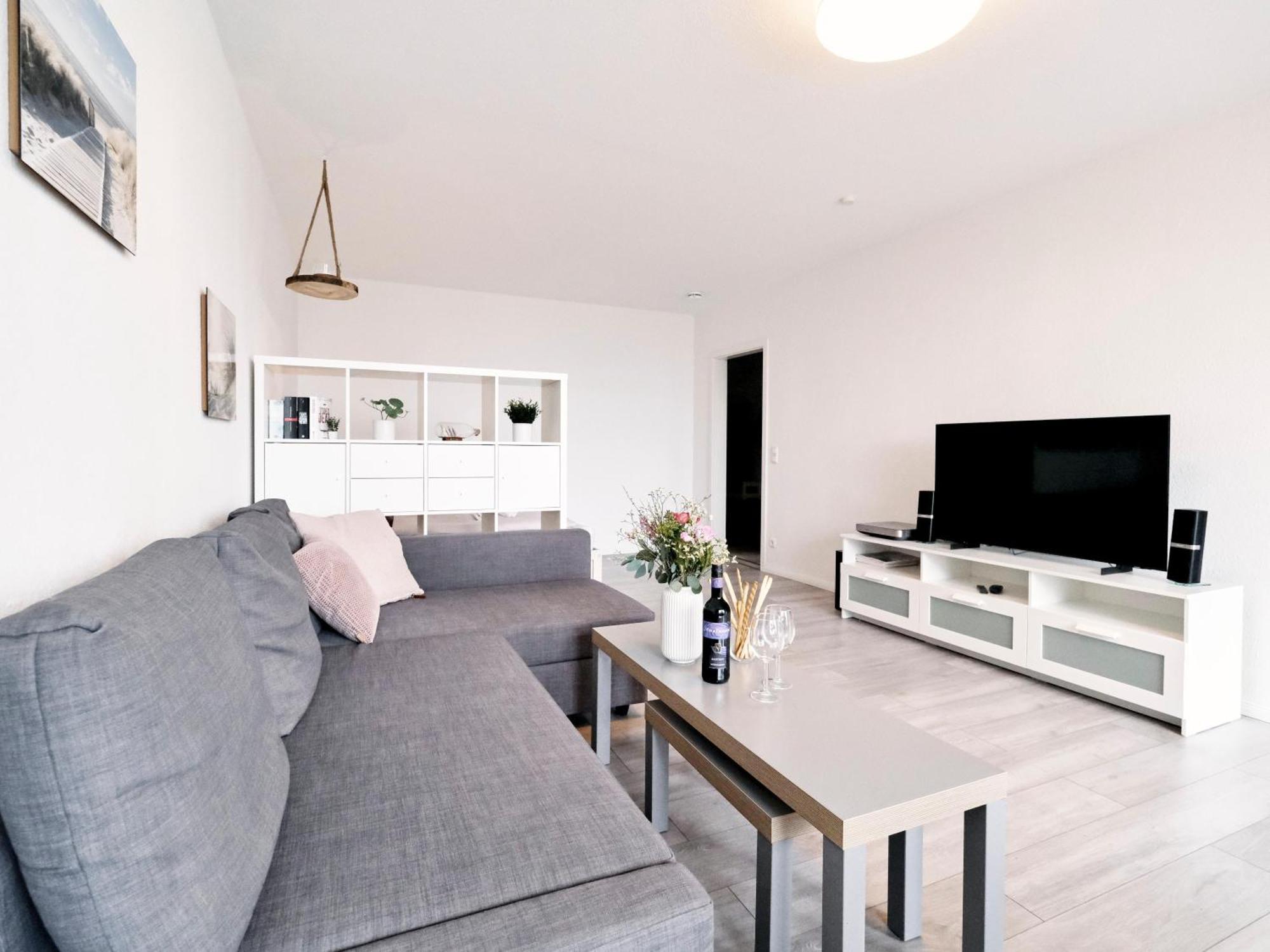 Kuestenliebe -Mit Traumhaftem Meerblick Und Balkon เฟลนส์บวร์ก ภายนอก รูปภาพ
